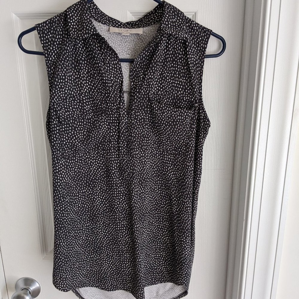 LOFT Women's top
